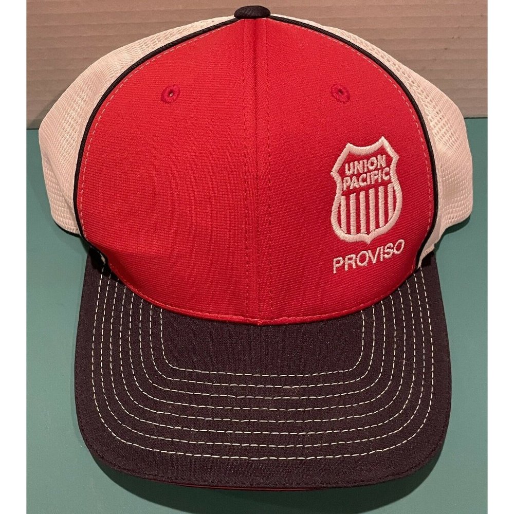 VINTAGE Union Pacific Railroad Proviso Service Unit Truckers Cap Hat